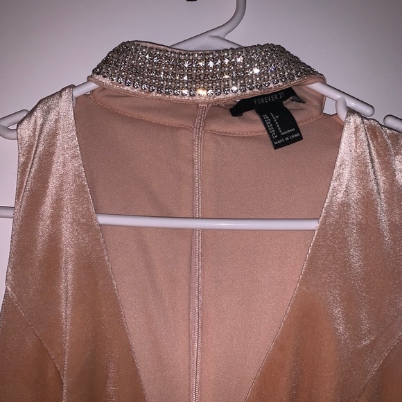 Forever 21 Diamond Collared Dress - Picture 6 of 8